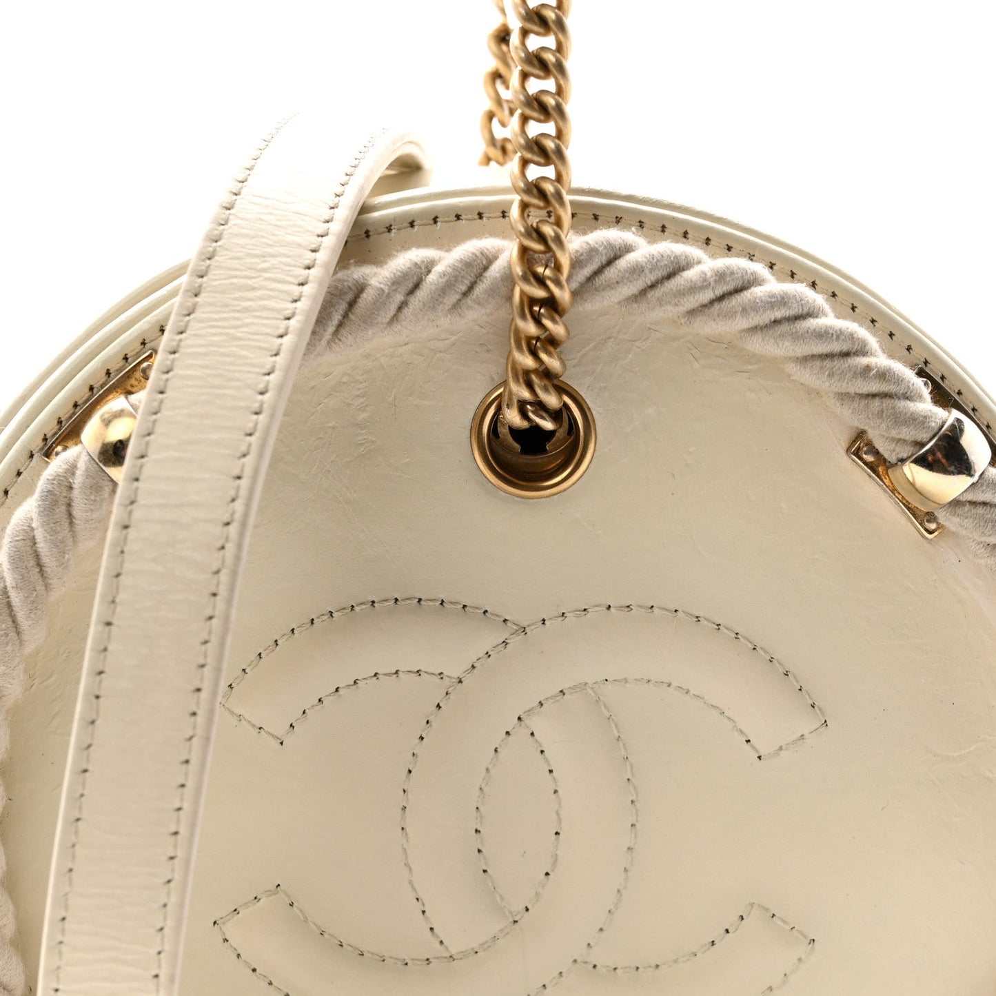 Crumpled Calfskin Cotton Small En Vogue Round Bag White