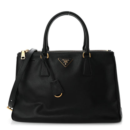 Saffiano Medium Galleria Double Zip Tote Black