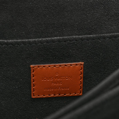 Reverse Monogram Dauphine MM