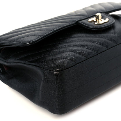 Caviar Chevron Quilted Medium Double Flap Black