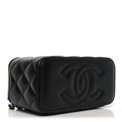 Lambskin Quilted Pearl Crush Small Vanity Case With Chain Black
