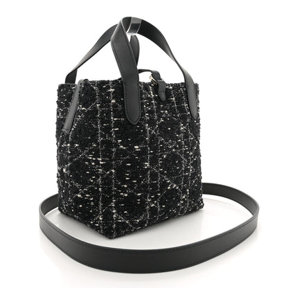 Tweed Cannage Small Vertical Toujours Black