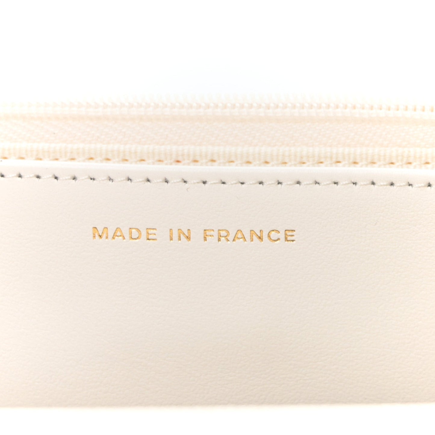 Caviar Quilted Enamel Coco Casino Wallet On Chain WOC White