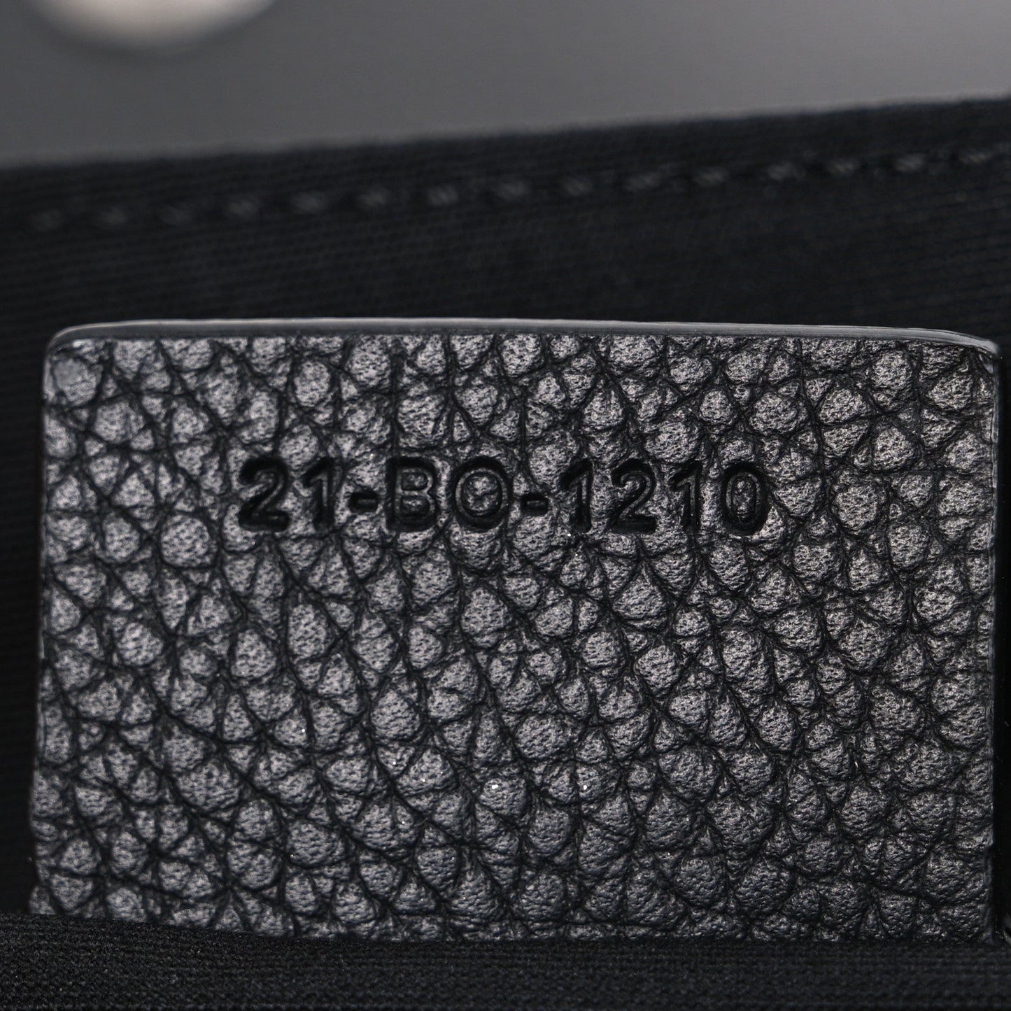 Grained Calfskin Saddle Messenger Bag Black