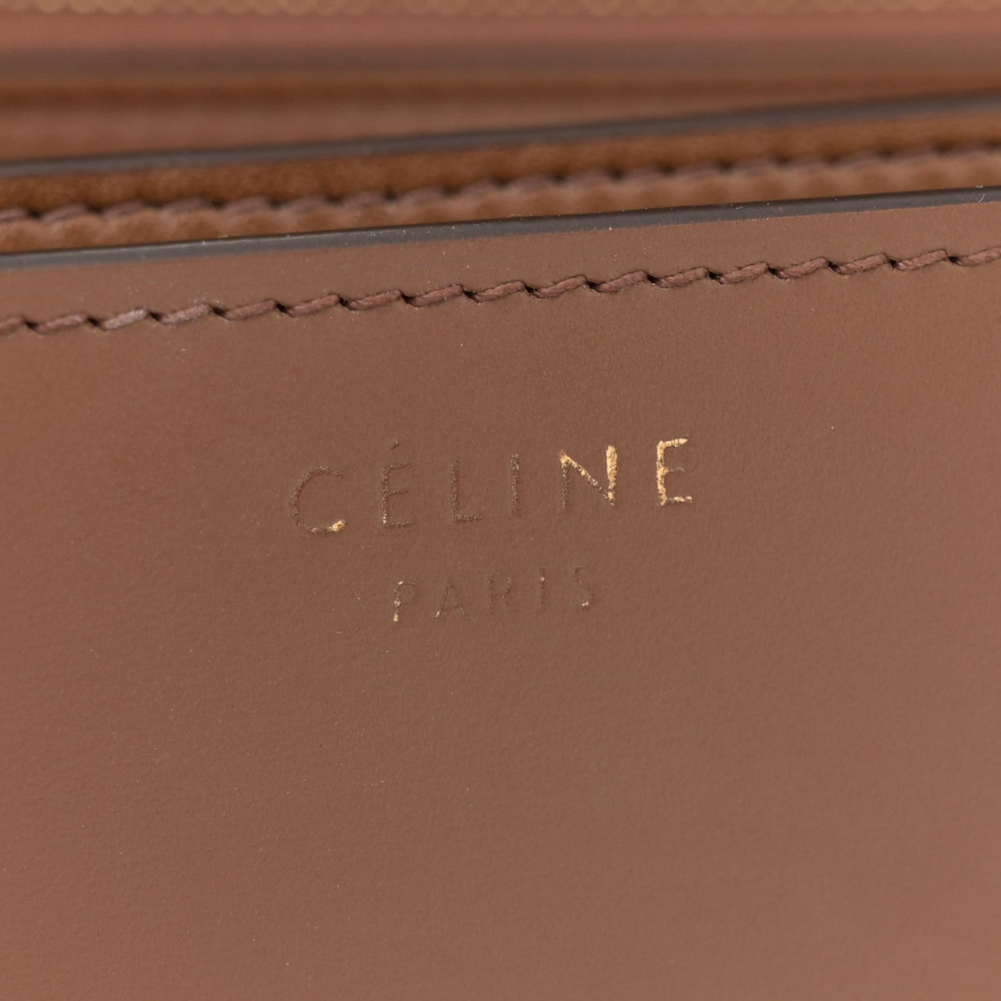 Box Calfskin Medium Classic Box Flap Bag Camel
