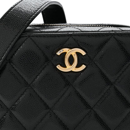 Caviar Quilted Twist Your Buttons Clutch With Chain Black