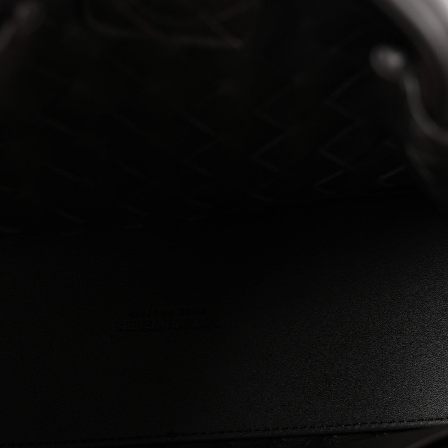 Nappa Intrecciato Medium Andiamo Shoulder Bag Fondant