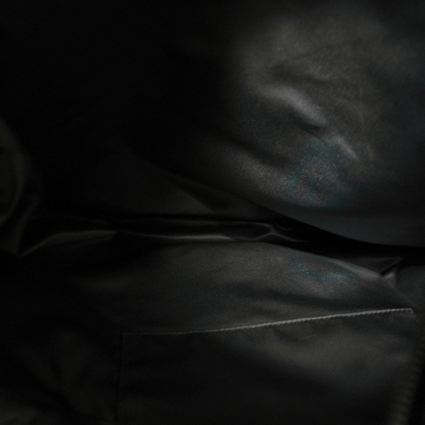 Snakeskin Rock and Chain Hobo Black