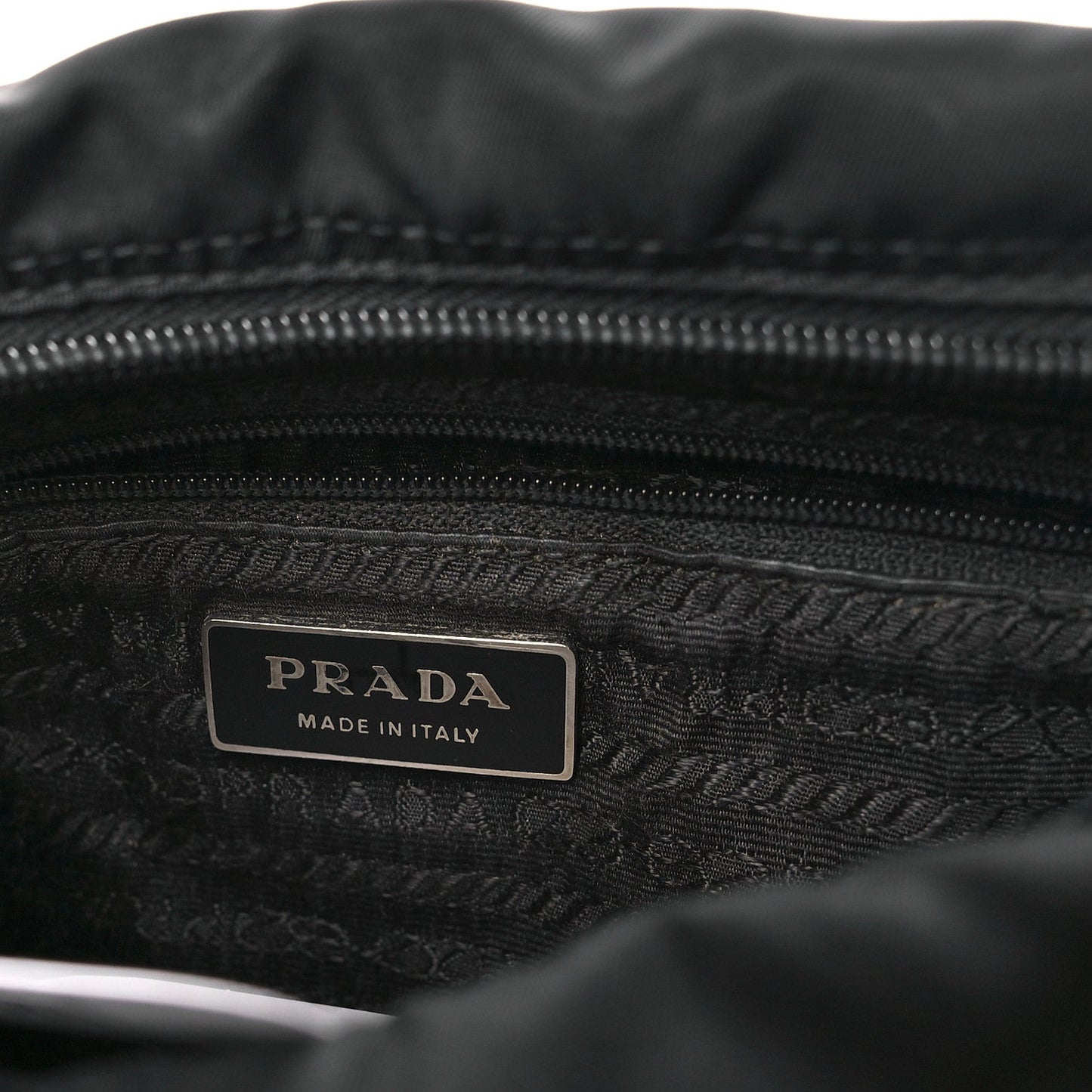 Nylon Vela Messenger Black