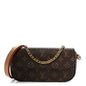 Monogram Ivy Wallet On Chain