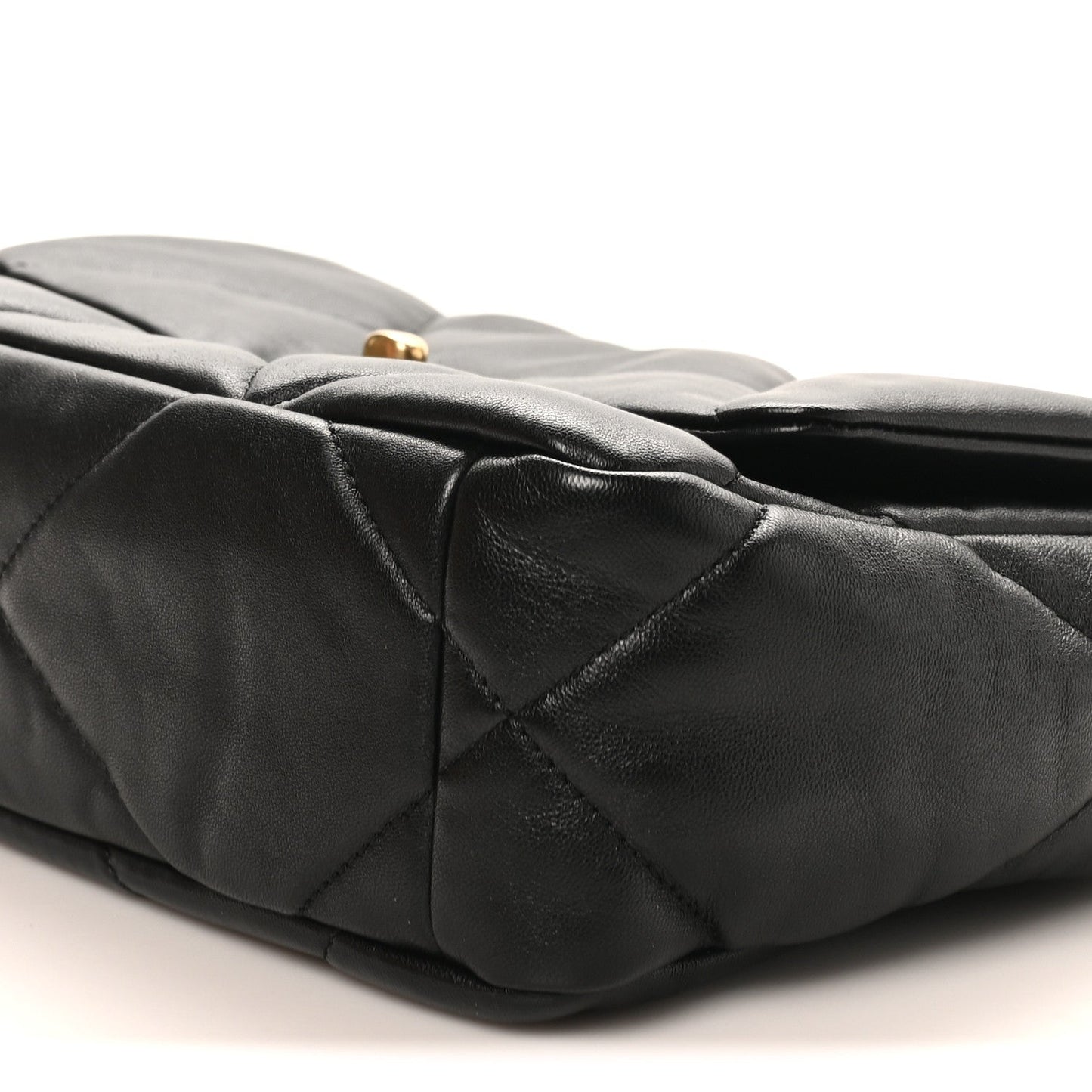 Lambskin Quilted Medium Chanel 19 Flap Black
