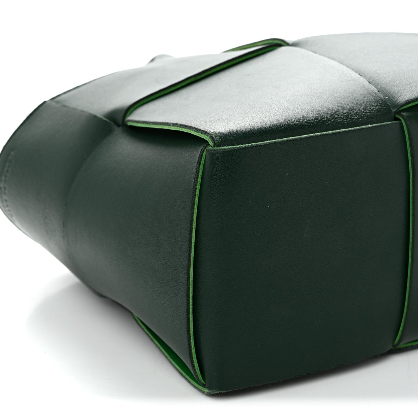 Calfskin Maxi Intrecciato Medium Arco Tote Raintree