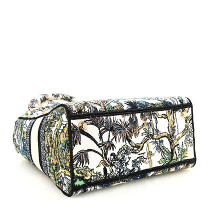 Canvas Embroidered Etoile de Voyage Medium Lady D-Lite Multicolor