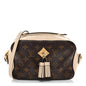 Monogram Saintonge Creme