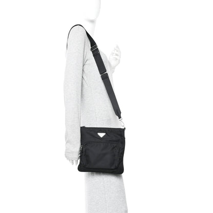 Tessuto Nylon Saffiano Flat Messenger Bag Black
