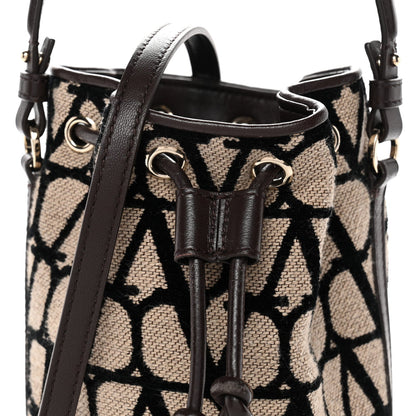 Toile Iconographe Nappa Mini Vlogo Signature Bucket Bag Naturale Black Fondant