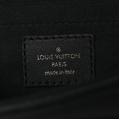 Calfskin New Wave Chain PM Black