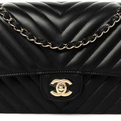 Lambskin Chevron Quilted Medium Double Flap Black