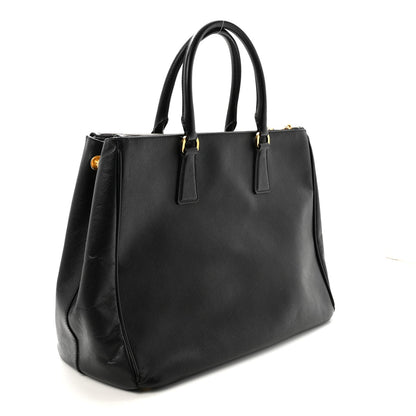 Saffiano Large Galleria Double Zip Tote Black