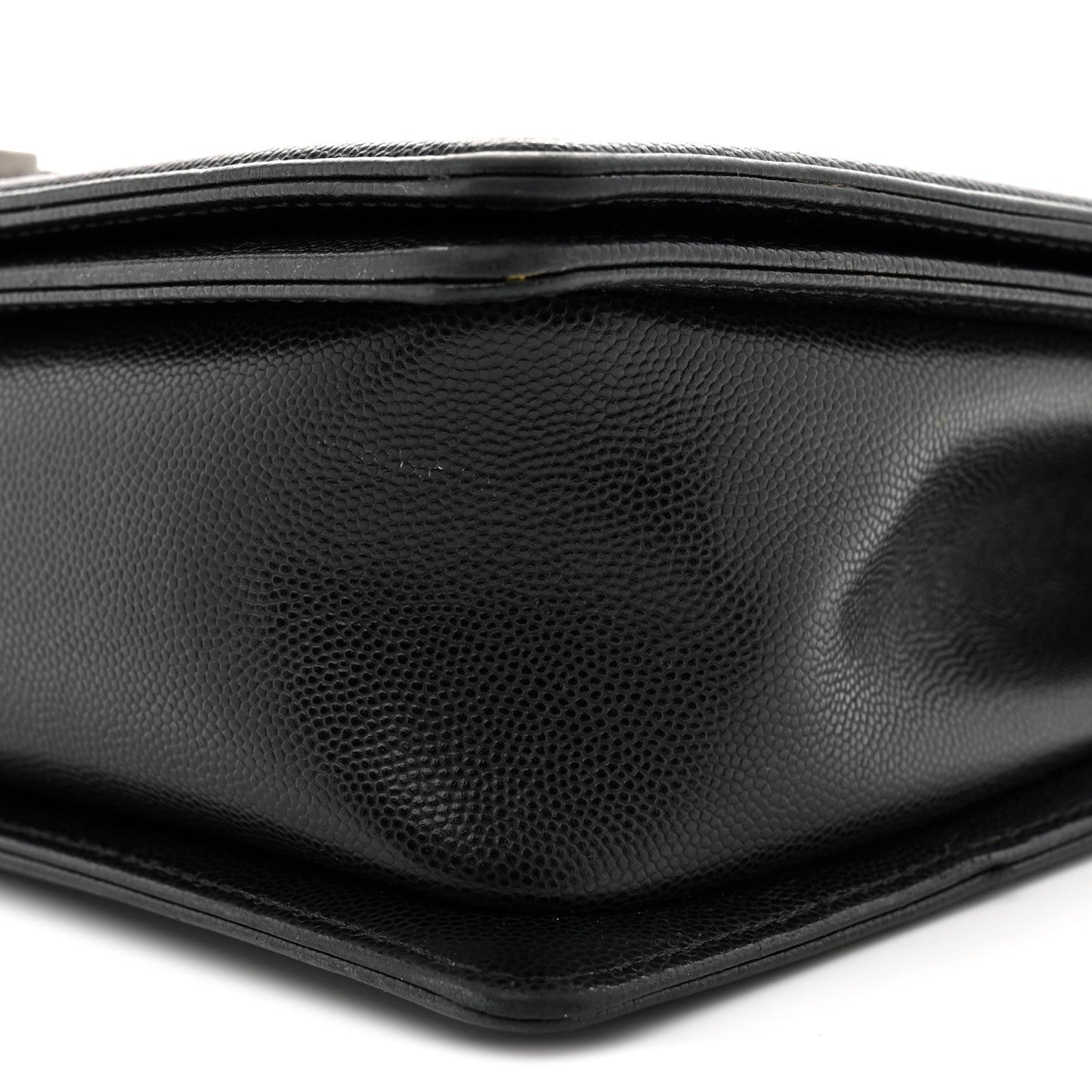 Caviar Quilted New Medium Boy Flap Black