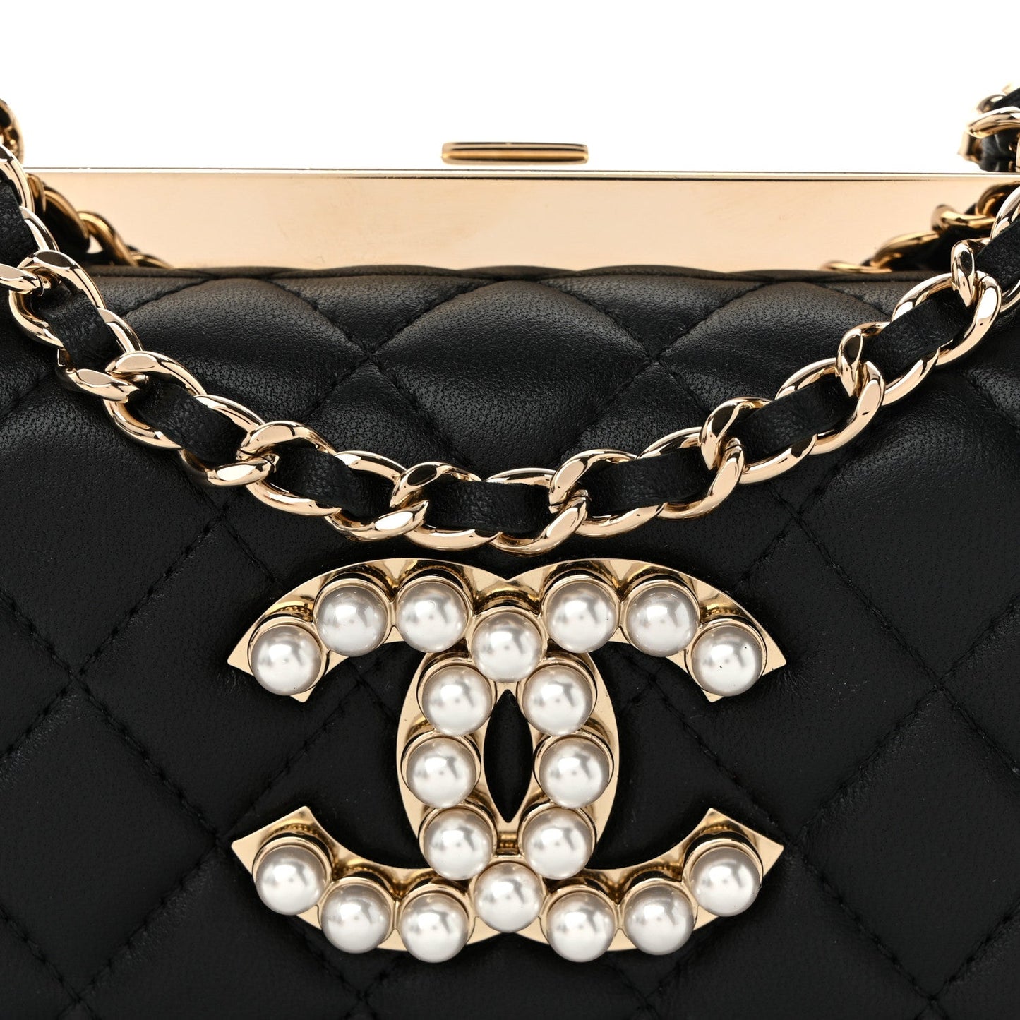 Lambskin Quilted Pearl CC Vanity Case Black