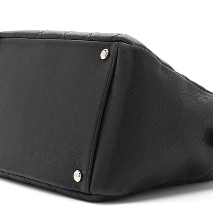 Caviar Quilted Petit Timeless Tote PTT Black