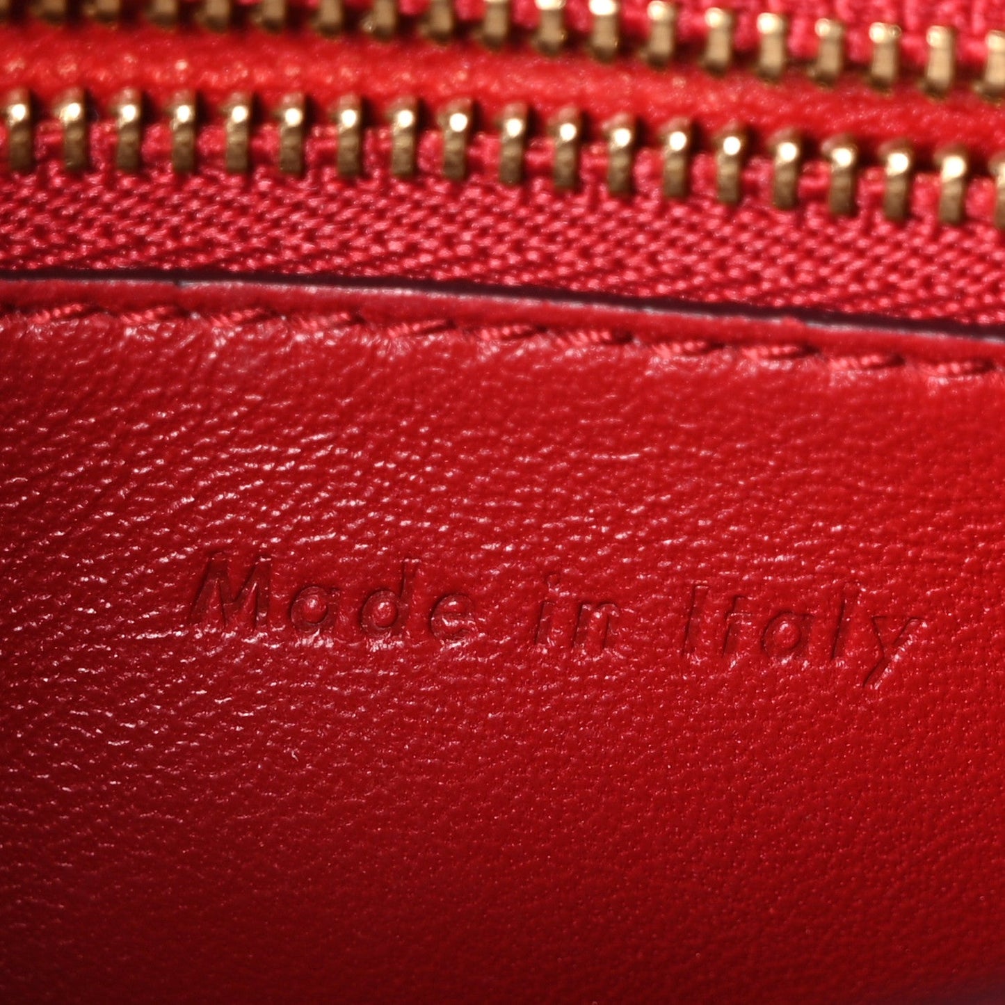 Box Calfskin Small Classic Box Flap Bag Red
