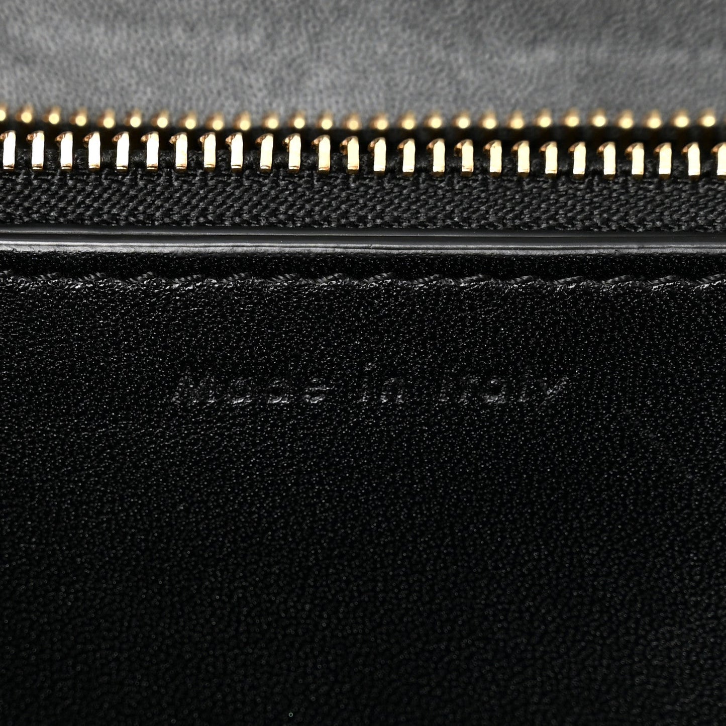 Box Calfskin Medium Classic Box Flap Bag Black