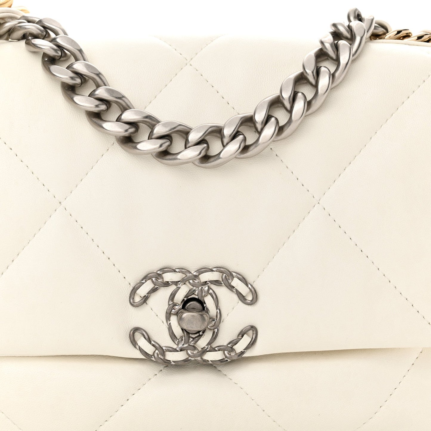 Lambskin Quilted Medium Chanel 19 Flap White