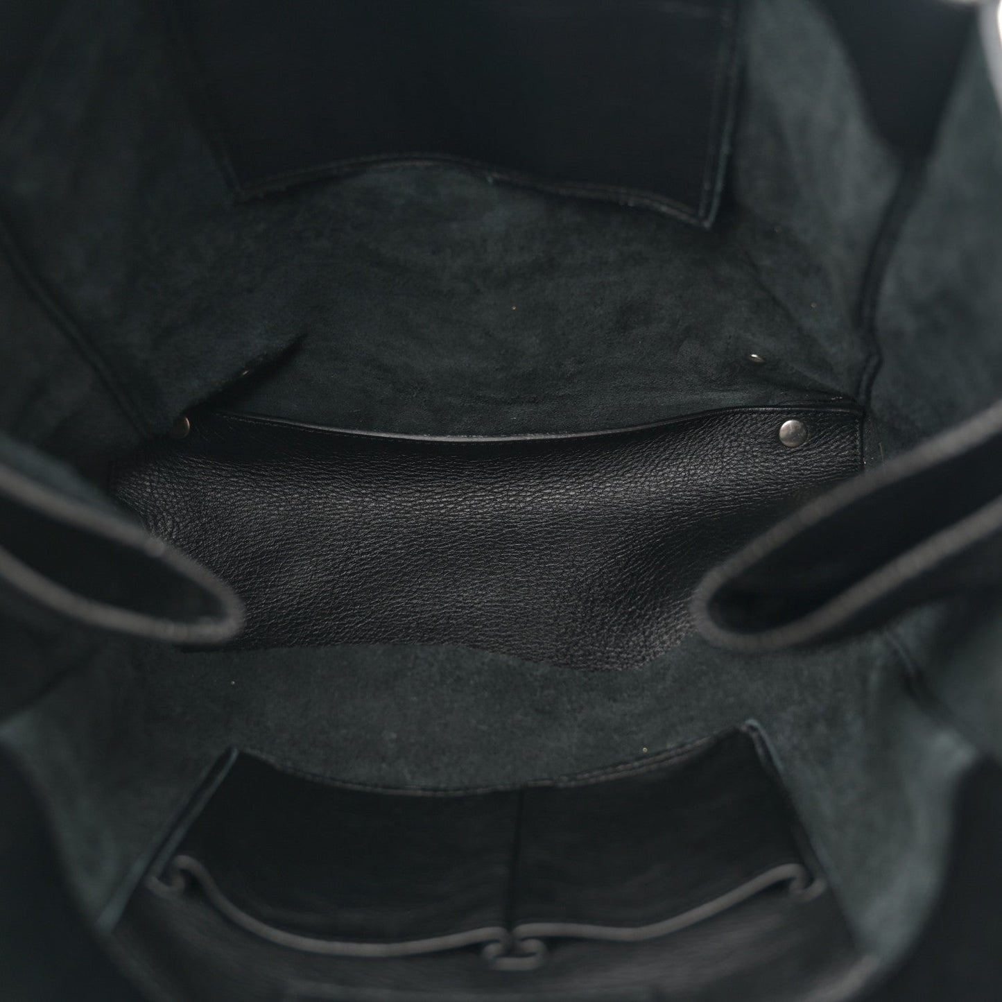 Veau Papier A5 Zip Around Tote Tote Black