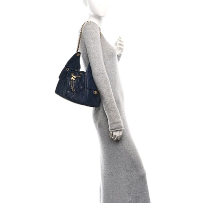 Caviar Quilted Small Chanel 25 Handbag Dark Navy