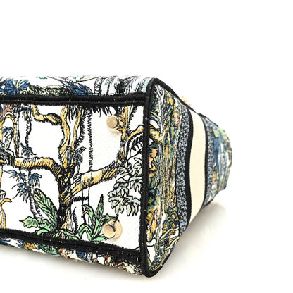 Canvas Embroidered Etoile de Voyage Medium Lady D-Lite Multicolor