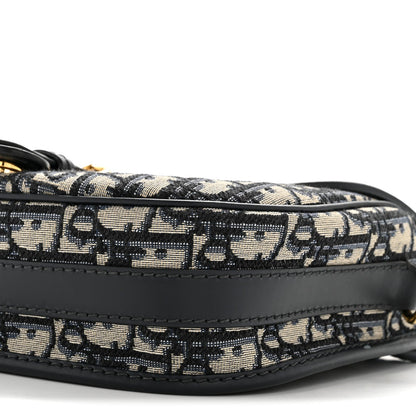 Oblique Medium Bobby Flap Blue
