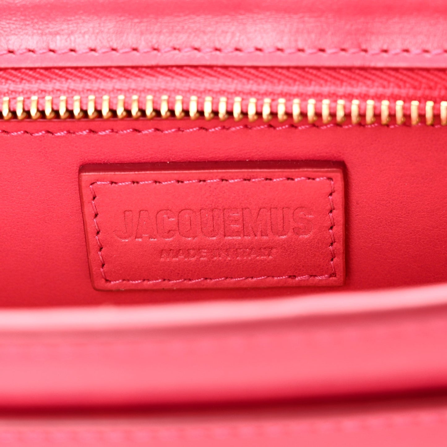 Smooth Calfskin Le Sac Ciuciu Dark Park
