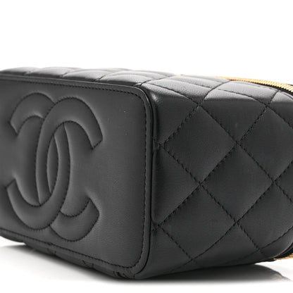 Lambskin Enamel Quilted Small Coco Hearts Vanity Case With Chain Black