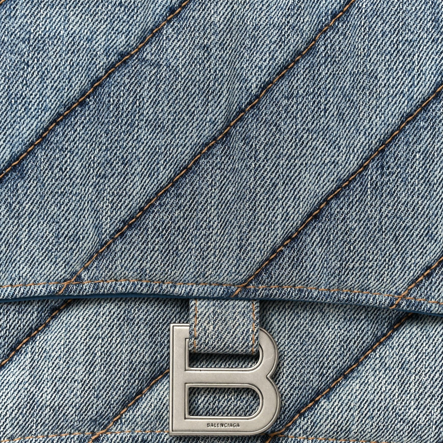 Washed Denim Quilted Medium Crush Chain Bag Denim Blue