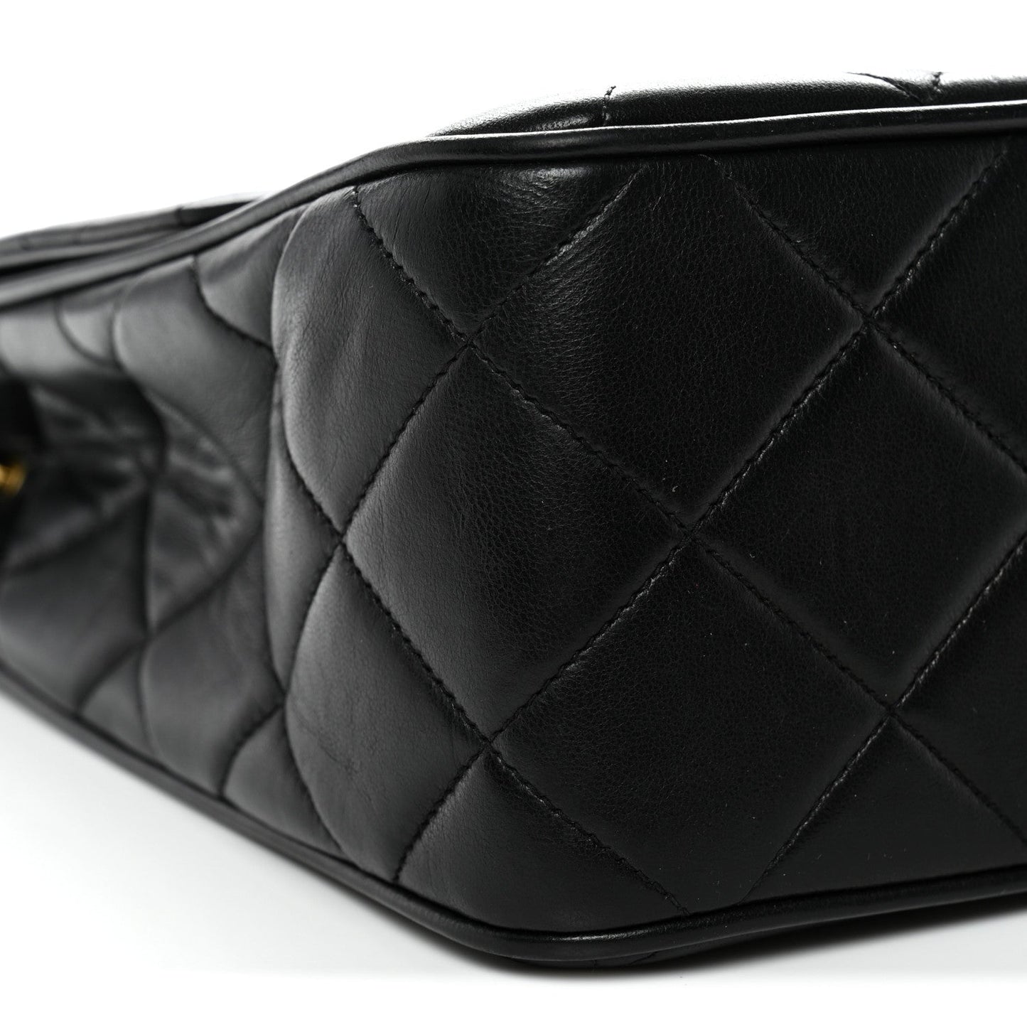 Lambskin Quilted Medium Single Flap Black