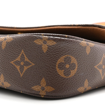 Monogram Ivy Wallet On Chain