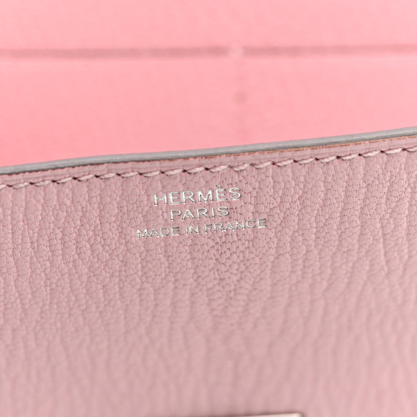Chevre Mysore Clic 16 Wallet Rose Sakura