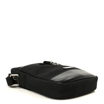 Canvas Rivington Race Pouch Black