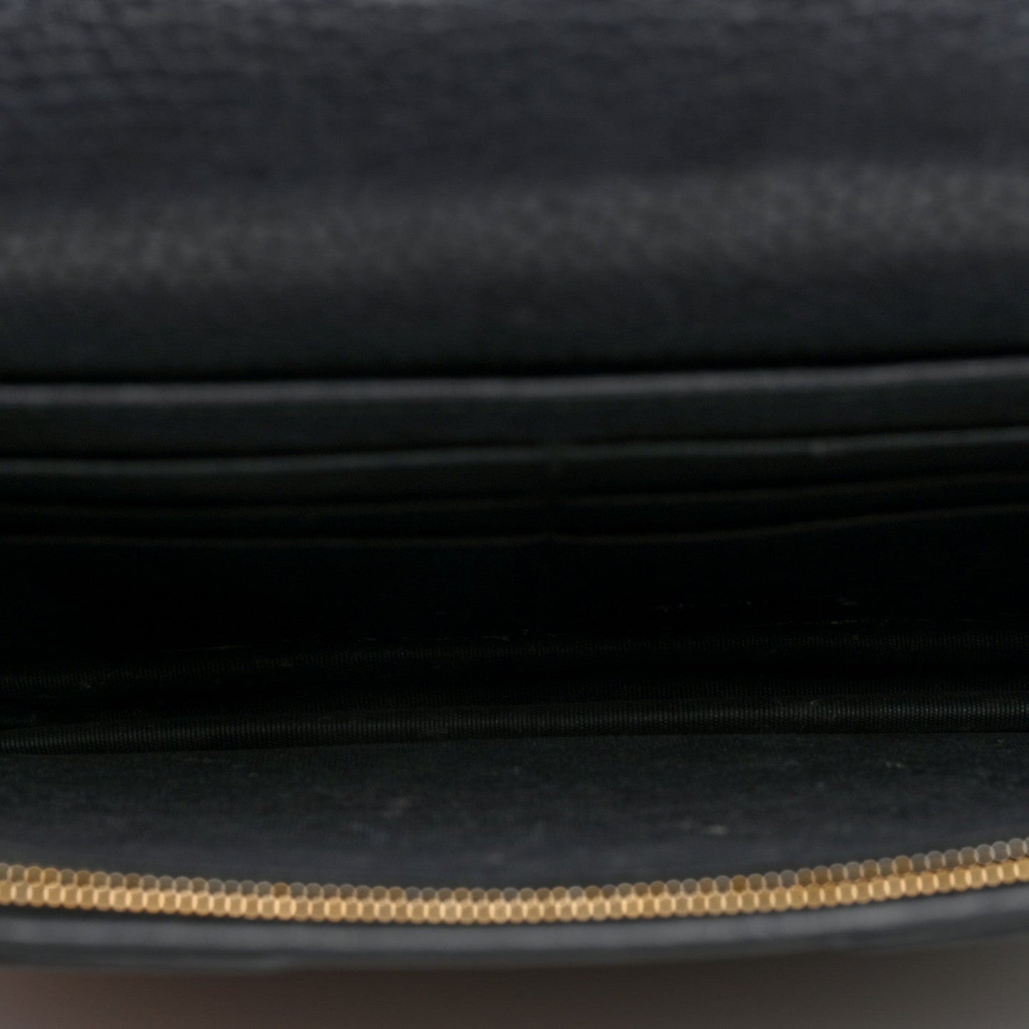Pebbled Calfskin Soho Wallet On Chain Black