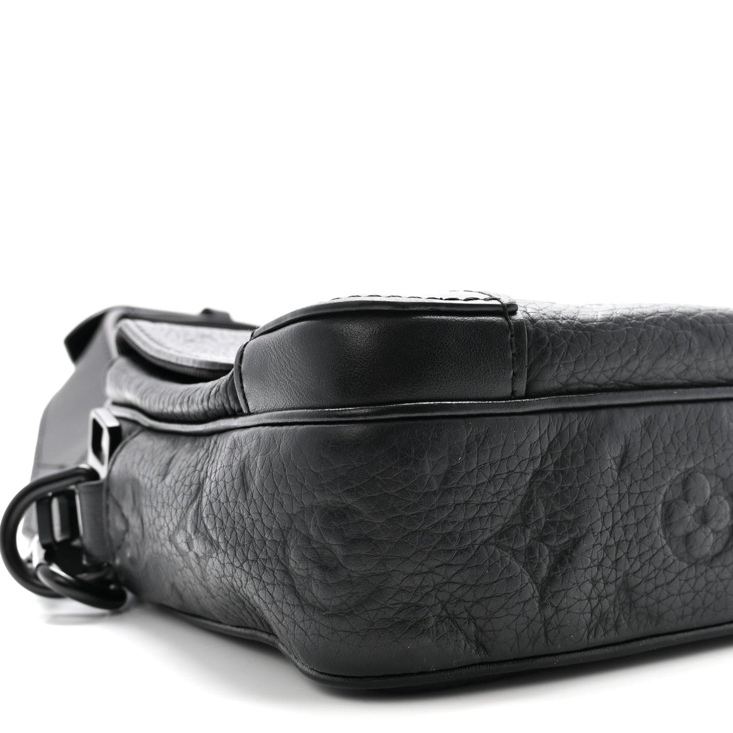 Taurillon Monogram Steamer Messenger Black
