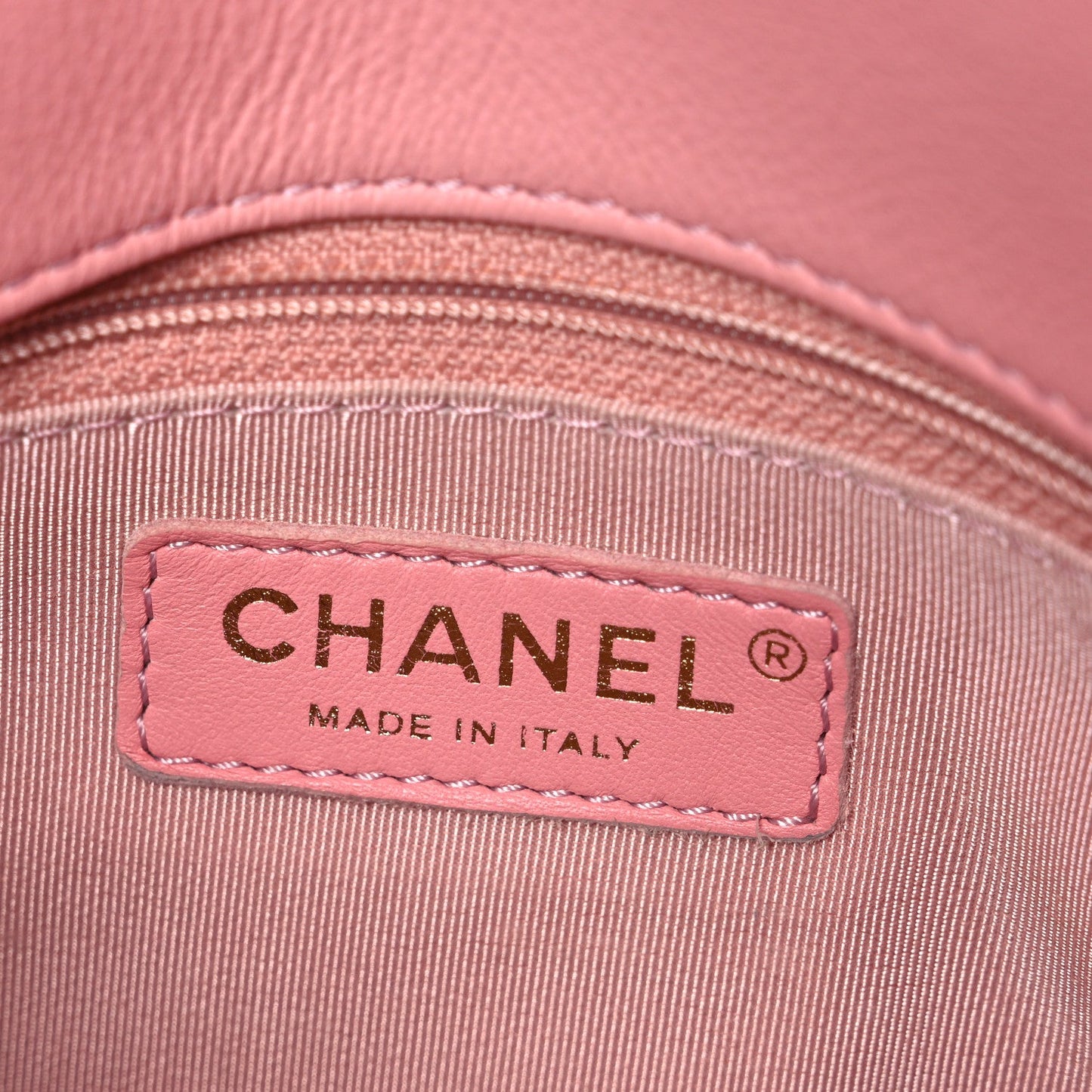 Grained Calfskin Small Chevron Chic Top Handle Flap Pink