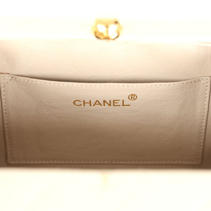 Chanel Vintage Box Clutch Bag Beige Lambskin Gold Hardware