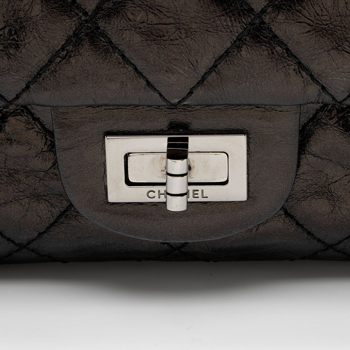 Chanel Aged Calfskin Reissue 225 Double Flap Shoulder Bag (SHF-wB1PQ1)