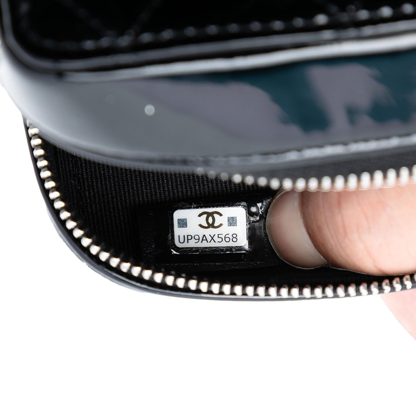 Chanel CC Quilted Patent Diamond Resin Clutch With Chain