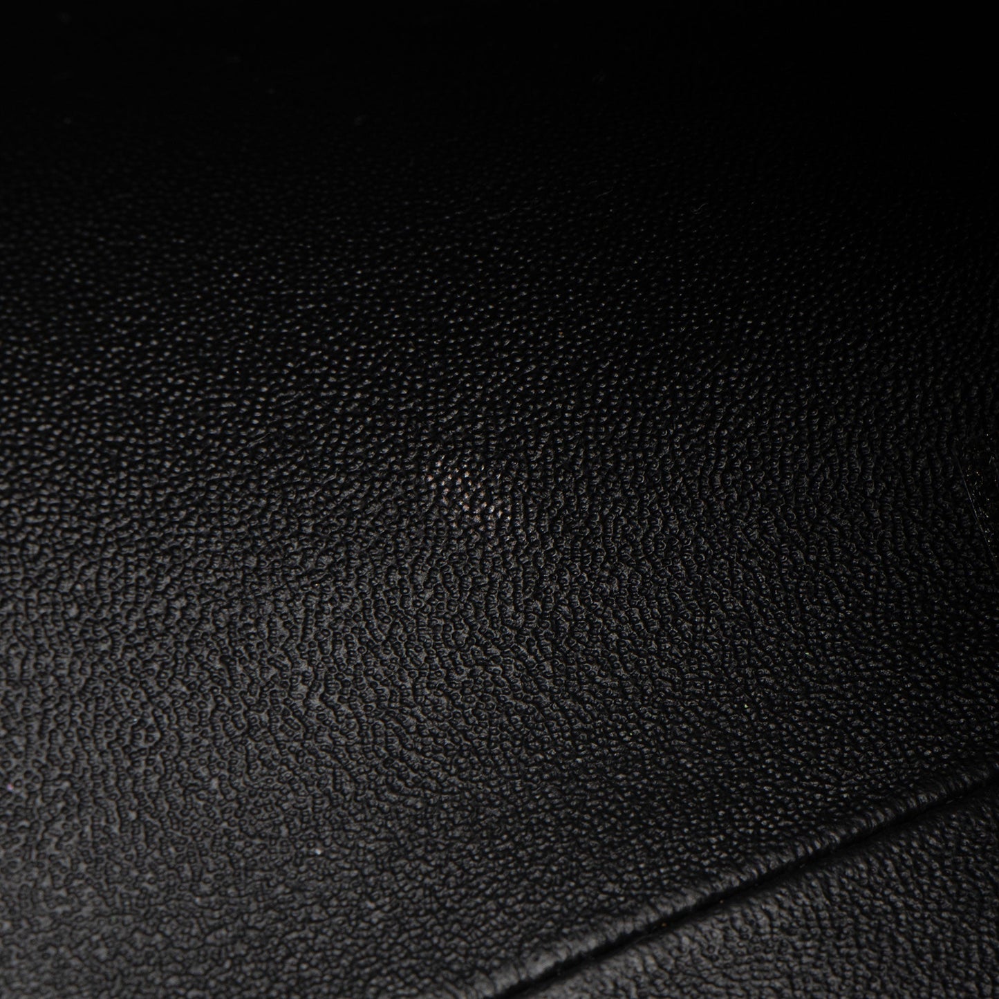 Chanel Caviar Leather CC Frame Clutch (SHF-sS7xNc)