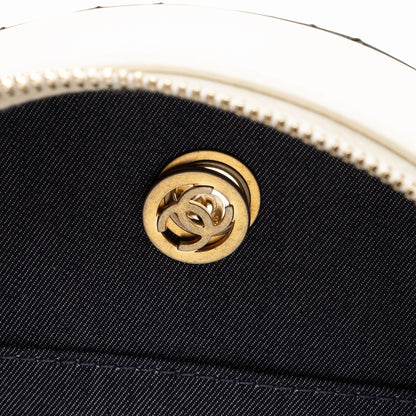 Chanel Crumpled Calfskin En Vogue Round Shoulder Bag