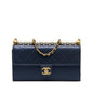 Chanel Goatskin Chic Pearls Clutch With Chain (SHG-6JqQUh)