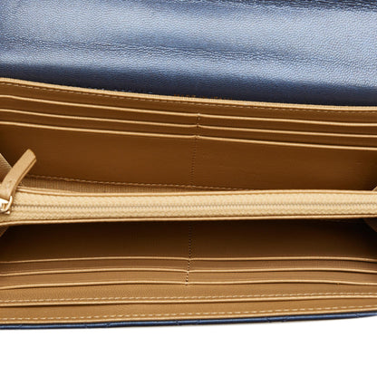 Chanel Goatskin Chic Pearls Clutch With Chain (SHG-6JqQUh)
